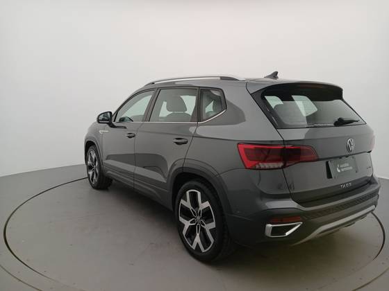 VOLKSWAGEN TAOS 1.4 250 TSI TOTAL FLEX HIGHLINE AUTOMÁTICO